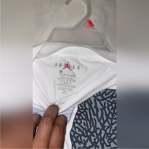 New with tag Jordan t-shirt size large (12-13 years) unisex - Picture 3 of 4